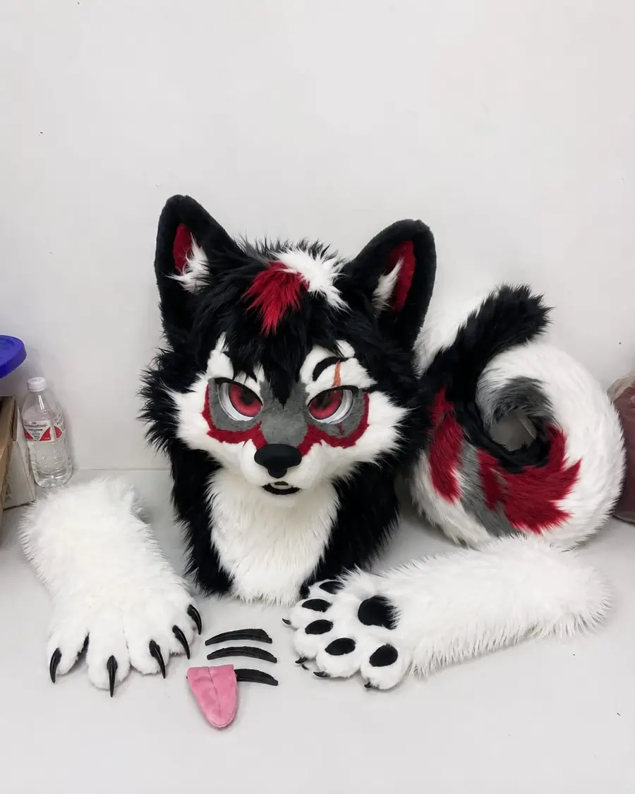 Partial Suit commission example
