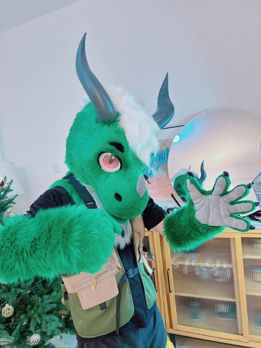 Partial Suit commission example